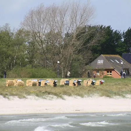 Apartment Ferienwohnung Fuer Zwei Erwachsene Und Ein Kind Schonberger Strand
